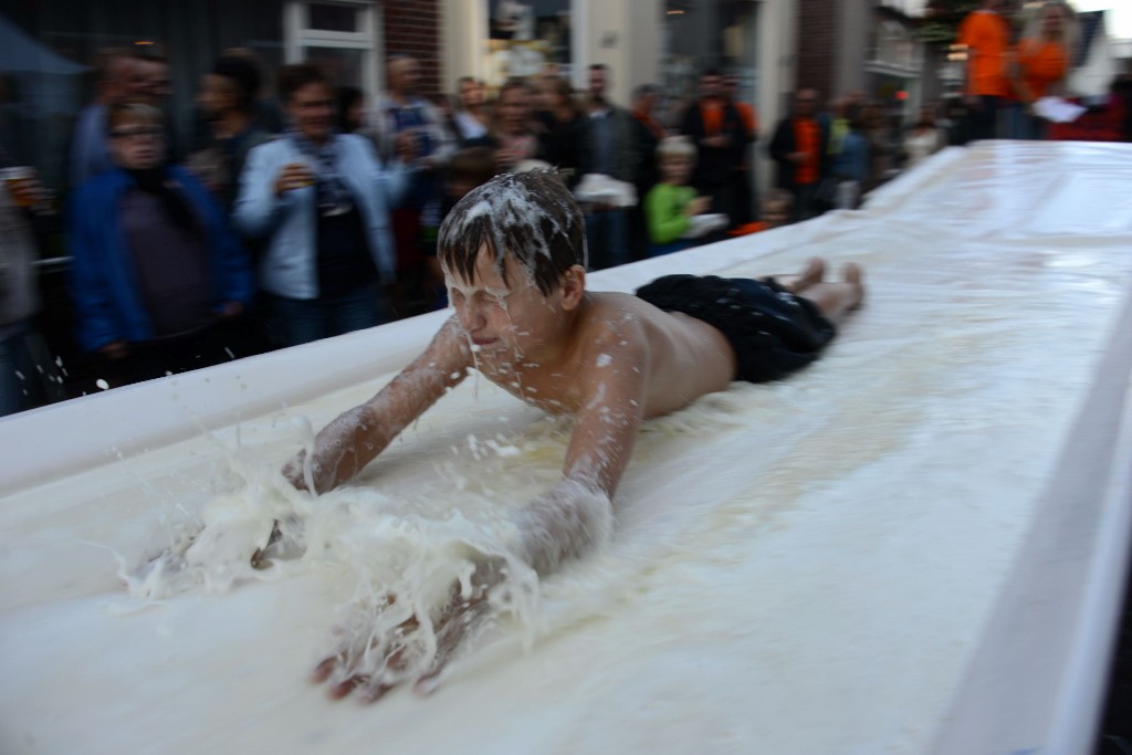 ../Images/Donderdag kermis 329.jpg